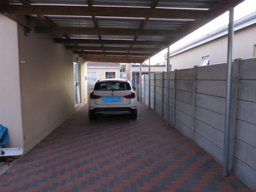 To Let 2 Bedroom Property for Rent in Electric City Western Cape